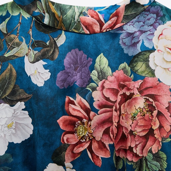 Cropped floral print blouse - Picture 6 of 6